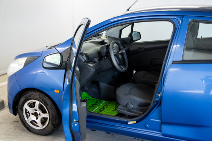 Продажа Chevrolet Spark III 1.0 MT (67 л.с.) 2011 Синий в Автодом