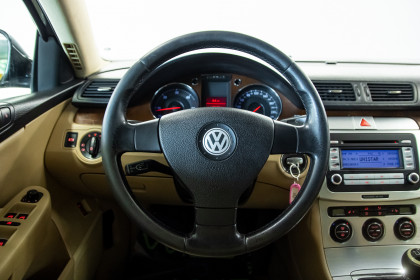 Продажа Volkswagen Passat B6 2.0 MT (122 л.с.) 2006 Коричневый в Автодом