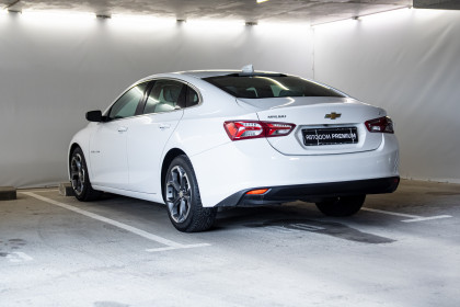 Продажа Chevrolet Malibu IX Рестайлинг 1.5 AT (169 л.с.) 2022 Белый в Автодом