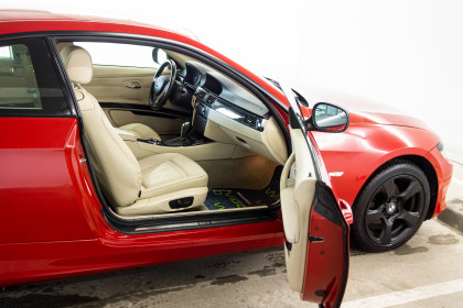 Продажа BMW 3 серии V (E90/E91/E92/E93) Рестайлинг 320d 2.0 AT (184 л.с.) 2012 Красный в Автодом