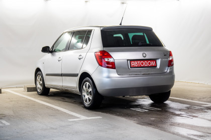 Продажа Skoda Fabia II 1.2 MT (105 л.с.) 2009 Серебристый в Автодом