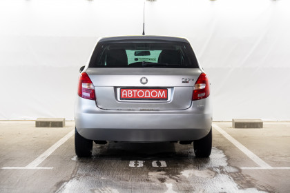 Продажа Skoda Fabia II 1.2 MT (105 л.с.) 2009 Серебристый в Автодом
