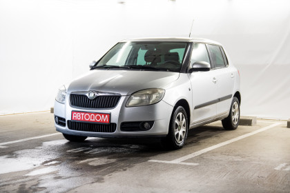 Продажа Skoda Fabia II 1.2 MT (105 л.с.) 2009 Серебристый в Автодом