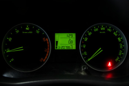 Продажа Skoda Fabia II 1.2 MT (105 л.с.) 2009 Серебристый в Автодом