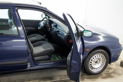 Продажа Renault Megane I Рестайлинг 1.6 MT (107 л.с.) 2003 Синий в Автодом