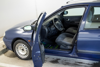Продажа Renault Megane I Рестайлинг 1.6 MT (107 л.с.) 2003 Синий в Автодом