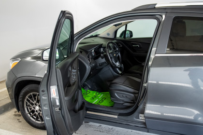 Продажа Chevrolet Trax I Рестайлинг 1.4 AT (140 л.с.) 2019 Серый в Автодом