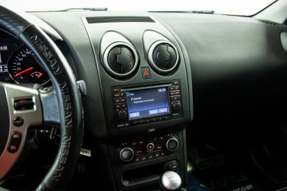 Продажа Nissan Qashqai I Рестайлинг 1.6 MT (130 л.с.) 2012 Черный в Автодом