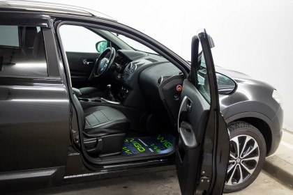 Продажа Nissan Qashqai I Рестайлинг 1.6 MT (130 л.с.) 2012 Черный в Автодом