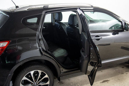 Продажа Nissan Qashqai I Рестайлинг 1.6 MT (130 л.с.) 2012 Черный в Автодом