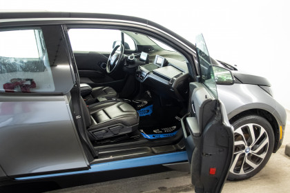 Продажа BMW i3 I (I01) Рестайлинг 94Ah 0.0 AT (170 л.с.) 2018 Серый в Автодом