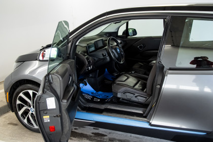 Продажа BMW i3 I (I01) Рестайлинг 94Ah 0.0 AT (170 л.с.) 2018 Серый в Автодом