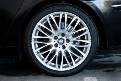Продажа BMW 7 серии IV (E65/E66) Рестайлинг 740Li 4.0 AT (306 л.с.) 2005 Черный в Автодом