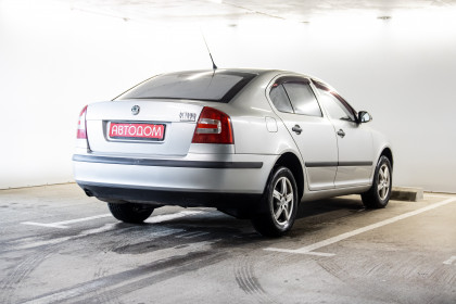 Продажа Skoda Octavia II (A5) Рестайлинг 1.6 MT (115 л.с.) 2008 Серебристый в Автодом