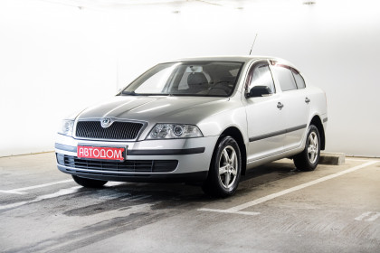 Продажа Skoda Octavia II (A5) Рестайлинг 1.6 MT (115 л.с.) 2008 Серебристый в Автодом