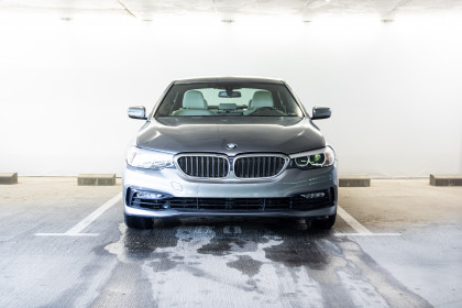Продажа BMW 5 серии VII (G30/G31) 530i 2.0 AT (252 л.с.) 2017 Серый в Автодом