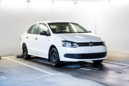 Продажа Volkswagen Polo V 1.6 MT (105 л.с.) 2012 Белый в Автодом