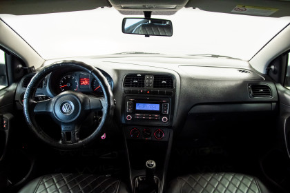 Продажа Volkswagen Polo V 1.6 MT (105 л.с.) 2012 Белый в Автодом