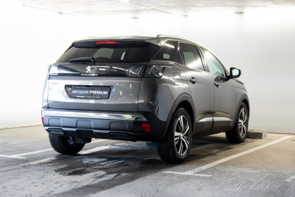 Продажа Peugeot 3008 II Рестайлинг 1.2 MT (130 л.с.) 2021 Серый в Автодом