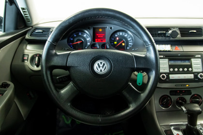 Продажа Volkswagen Passat B6 2.0 AT (200 л.с.) 2008 Черный в Автодом