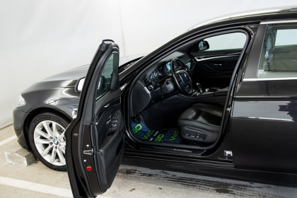 Продажа BMW 5 серии VI (F10/F11/F07) Рестайлинг 520d 2.0 AT (190 л.с.) 2015 Черный в Автодом