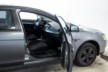 Продажа Mitsubishi Lancer X 2.0 CVT (150 л.с.) 2009 Серый в Автодом