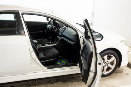 Продажа Mazda 6 II (GH) Рестайлинг 1.8 MT (120 л.с.) 2011 Белый в Автодом