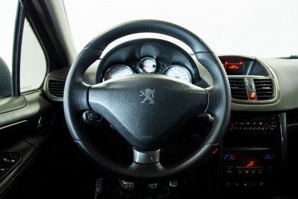 Продажа Peugeot 207 I 1.6 MT (120 л.с.) 2007 Красный в Автодом