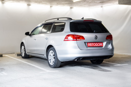 Продажа Volkswagen Passat B7 1.6 MT (105 л.с.) 2011 Серебристый в Автодом