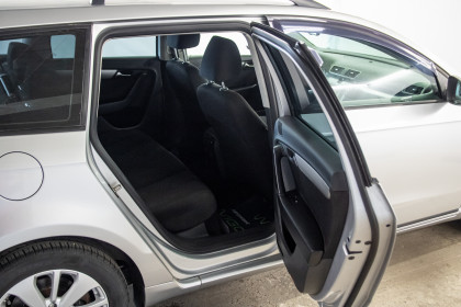 Продажа Volkswagen Passat B7 1.6 MT (105 л.с.) 2011 Серебристый в Автодом