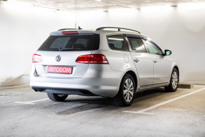 Продажа Volkswagen Passat B7 1.6 MT (105 л.с.) 2011 Серебристый в Автодом