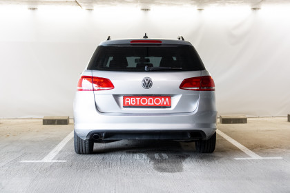 Продажа Volkswagen Passat B7 1.6 MT (105 л.с.) 2011 Серебристый в Автодом