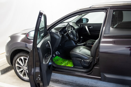 Продажа Nissan Qashqai I Рестайлинг 1.5 MT (106 л.с.) 2011 Фиолетовый в Автодом
