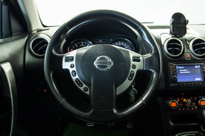 Продажа Nissan Qashqai I Рестайлинг 1.5 MT (106 л.с.) 2011 Фиолетовый в Автодом