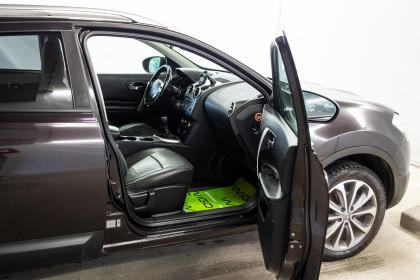 Продажа Nissan Qashqai I Рестайлинг 1.5 MT (106 л.с.) 2011 Фиолетовый в Автодом