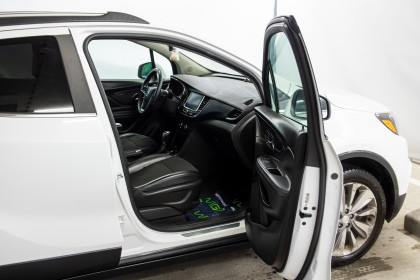 Продажа Buick Encore I Рестайлинг 1.4 AT (138 л.с.) 2018 Белый в Автодом