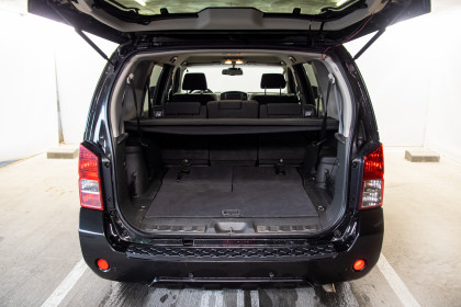 Продажа Nissan Pathfinder III Рестайлинг 2.5 MT (190 л.с.) 2010 Черный в Автодом