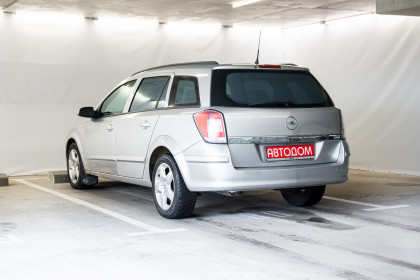 Продажа Opel Astra H Рестайлинг 1.2 MT (90 л.с.) 2007 Серебристый в Автодом