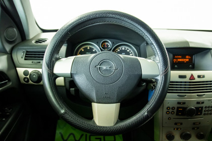Продажа Opel Astra H Рестайлинг 1.2 MT (90 л.с.) 2007 Серебристый в Автодом