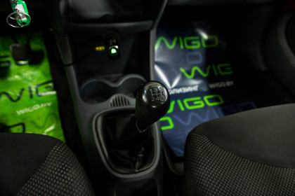 Продажа Toyota Aygo I Рестайлинг 1.0 MT (67 л.с.) 2010 Красный в Автодом