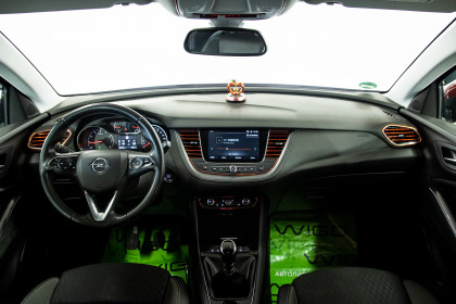 Продажа Opel Grandland I 1.5 MT (130 л.с.) 2019 Бордовый в Автодом