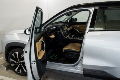 Продажа Geely Boyue L I 2.0 AMT (218 л.с.) 2023 Серый в Автодом