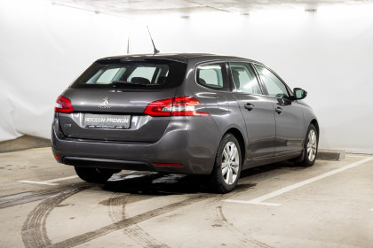 Продажа Peugeot 308 II Рестайлинг 1.5 MT (131 л.с.) 2018 Серый в Автодом