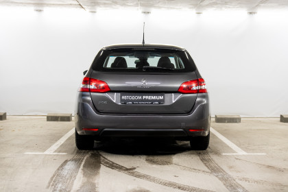 Продажа Peugeot 308 II Рестайлинг 1.5 MT (131 л.с.) 2018 Серый в Автодом