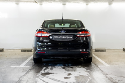 Продажа Ford Fusion (North America) II Рестайлинг 2.0 CVT (190 л.с.) 2016 Черный в Автодом