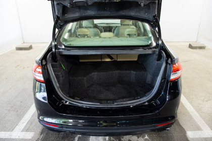 Продажа Ford Fusion (North America) II Рестайлинг 2.0 CVT (190 л.с.) 2016 Черный в Автодом