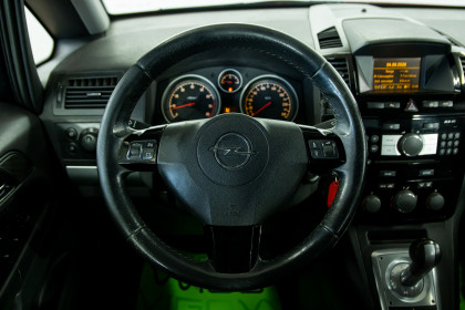 Продажа Opel Zafira B Рестайлинг 1.8 AMT (140 л.с.) 2008 Красный в Автодом