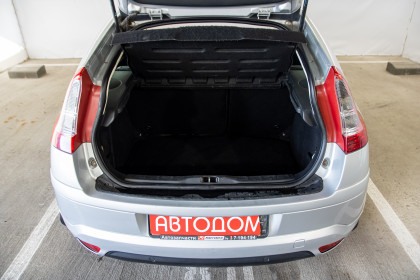 Продажа Citroen C4 I Рестайлинг 1.6 MT (120 л.с.) 2010 Серебристый в Автодом
