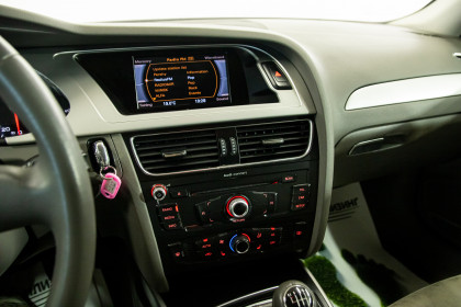 Продажа Audi A4 IV (B8) 2.0 MT (143 л.с.) 2009 Серый в Автодом