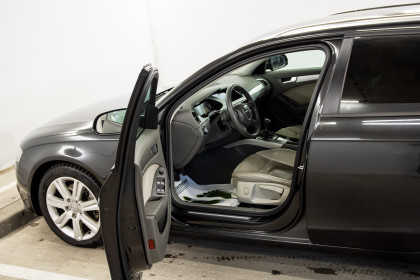 Продажа Audi A4 IV (B8) 2.0 MT (143 л.с.) 2009 Серый в Автодом